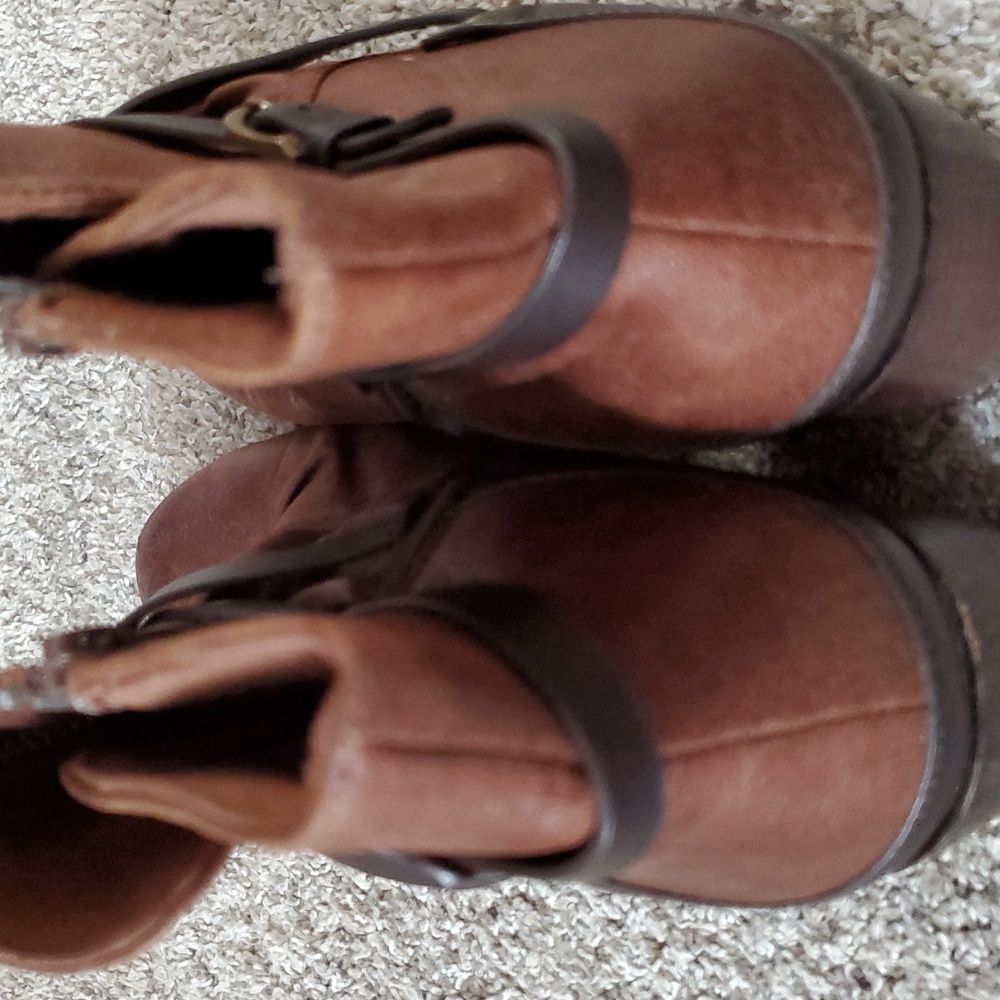 Ruched Ankle Boots - Picture 5 of 7